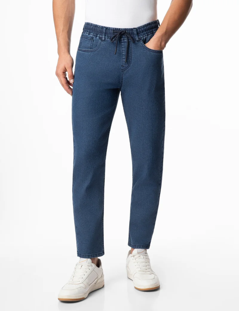 inkd جينز رياضي للرجال - متوسط الارتفاع | مزيج القطن | قماش قابل للتمدد| حزام الخصر المطاطي | تصميم كلاسيك 5 بوكيتيب | جينز للرجال